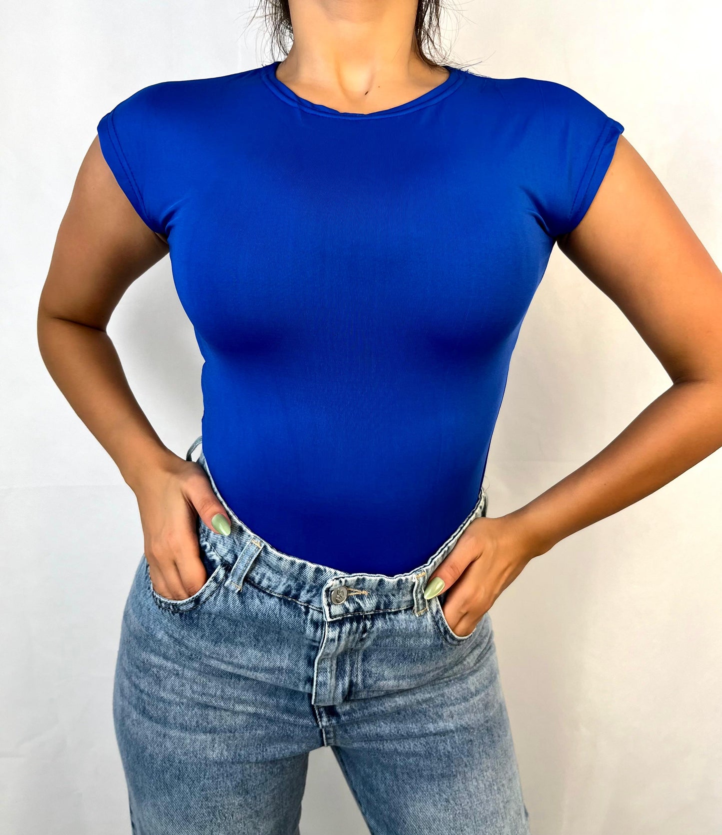 The cropped petal sleeves bodysuit code (851)