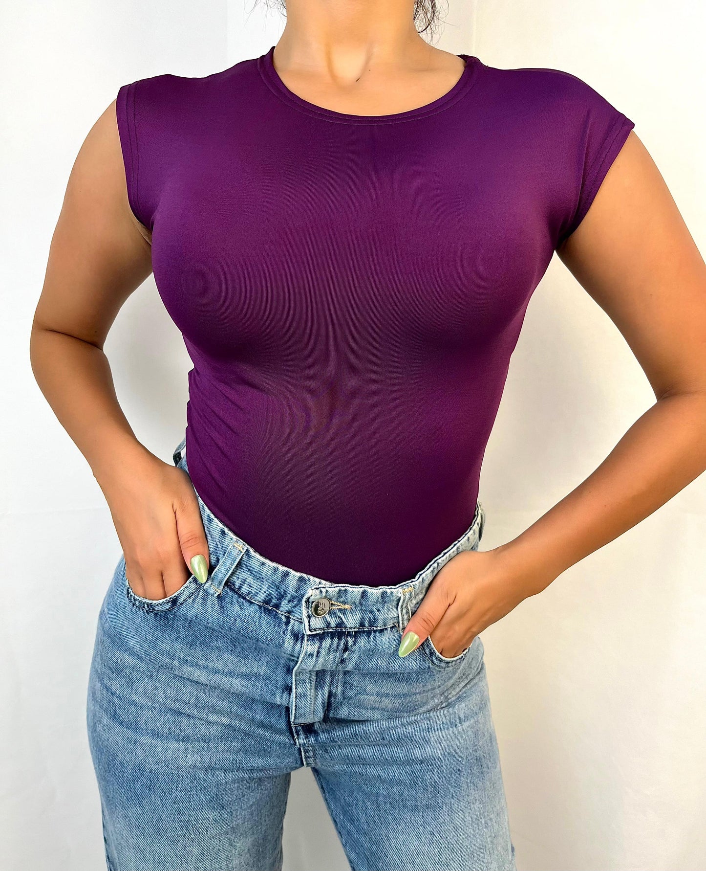 The cropped petal sleeves bodysuit code (851)