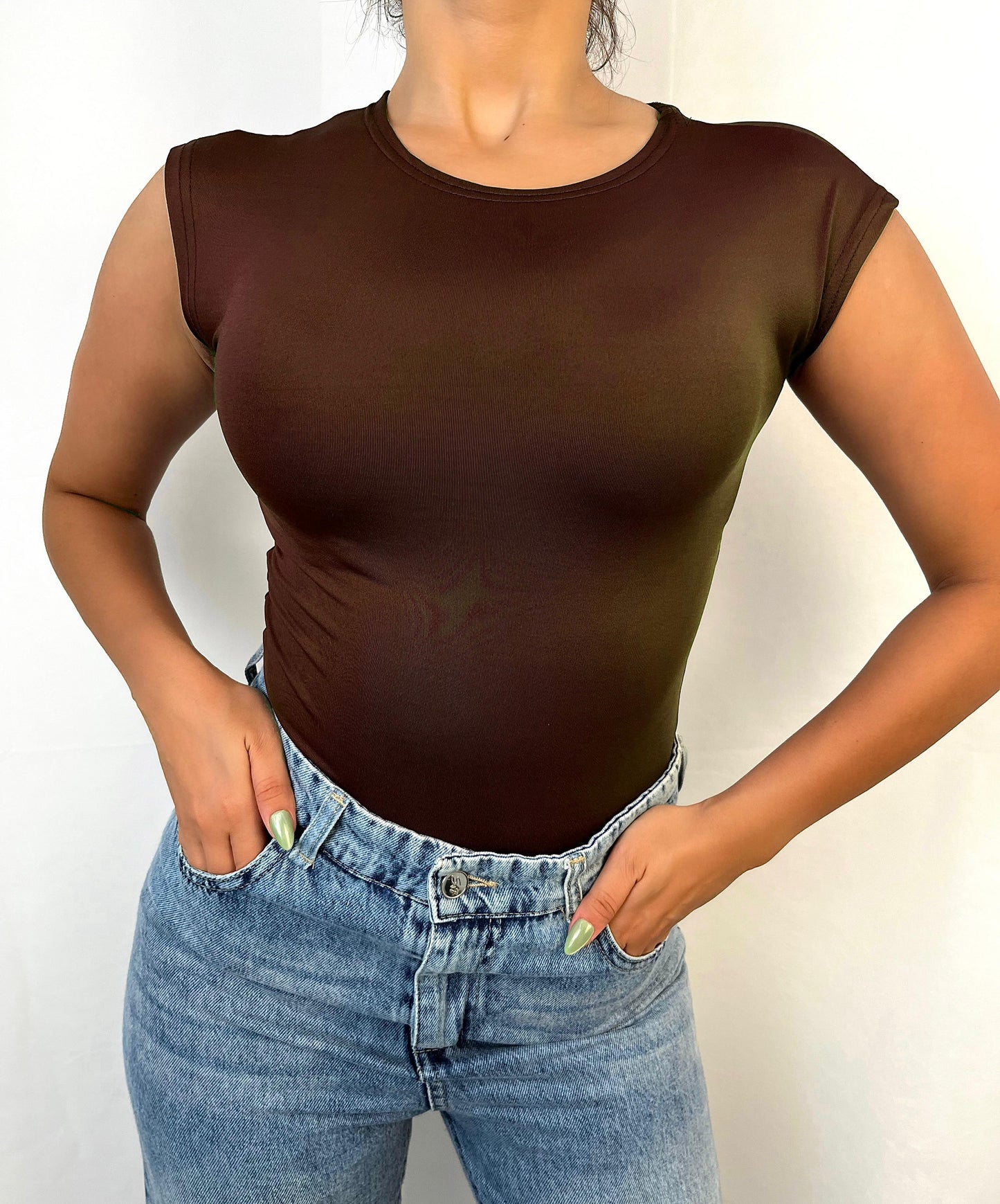 The cropped petal sleeves bodysuit code (851)