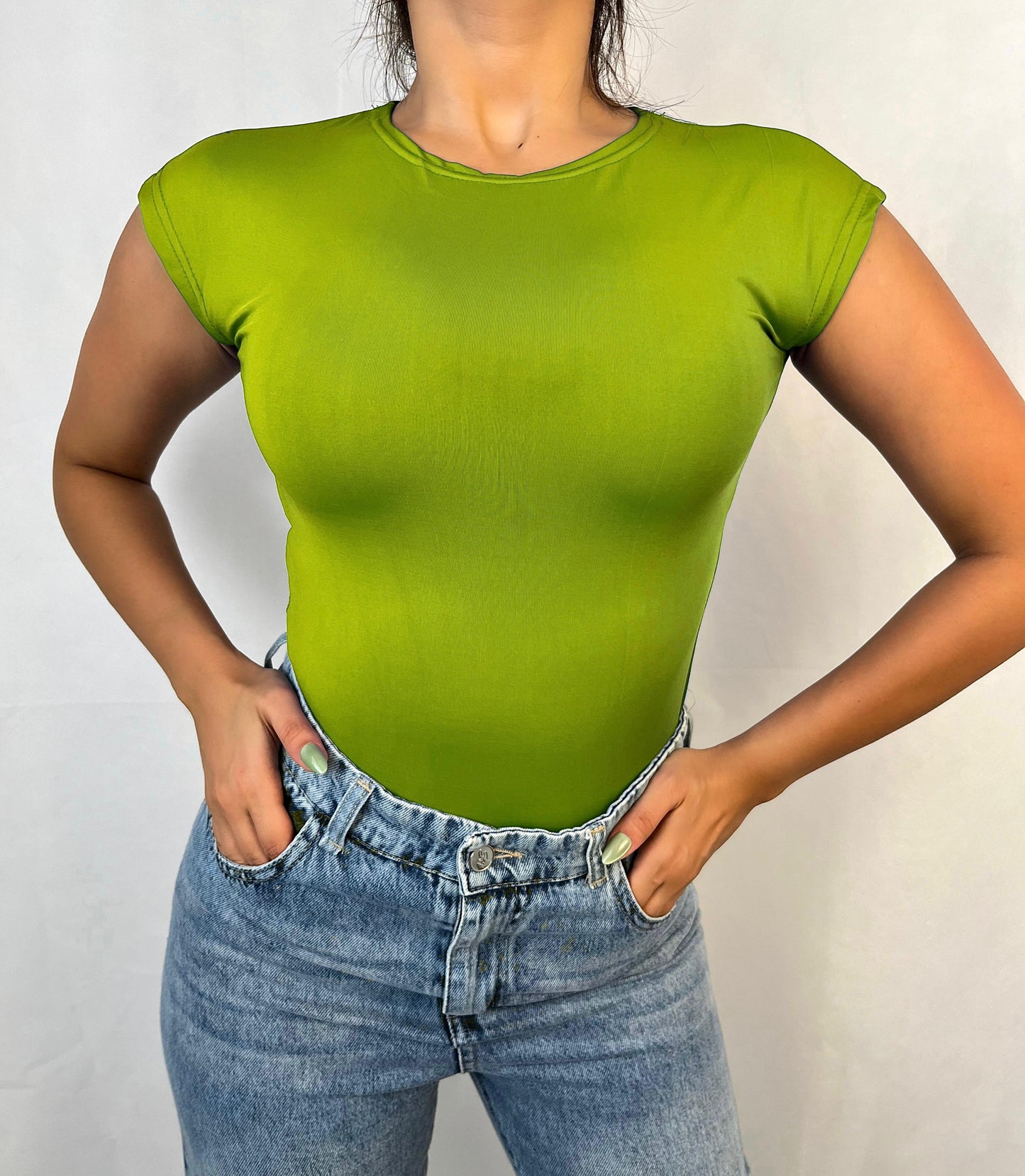 The cropped petal sleeves bodysuit code (851)