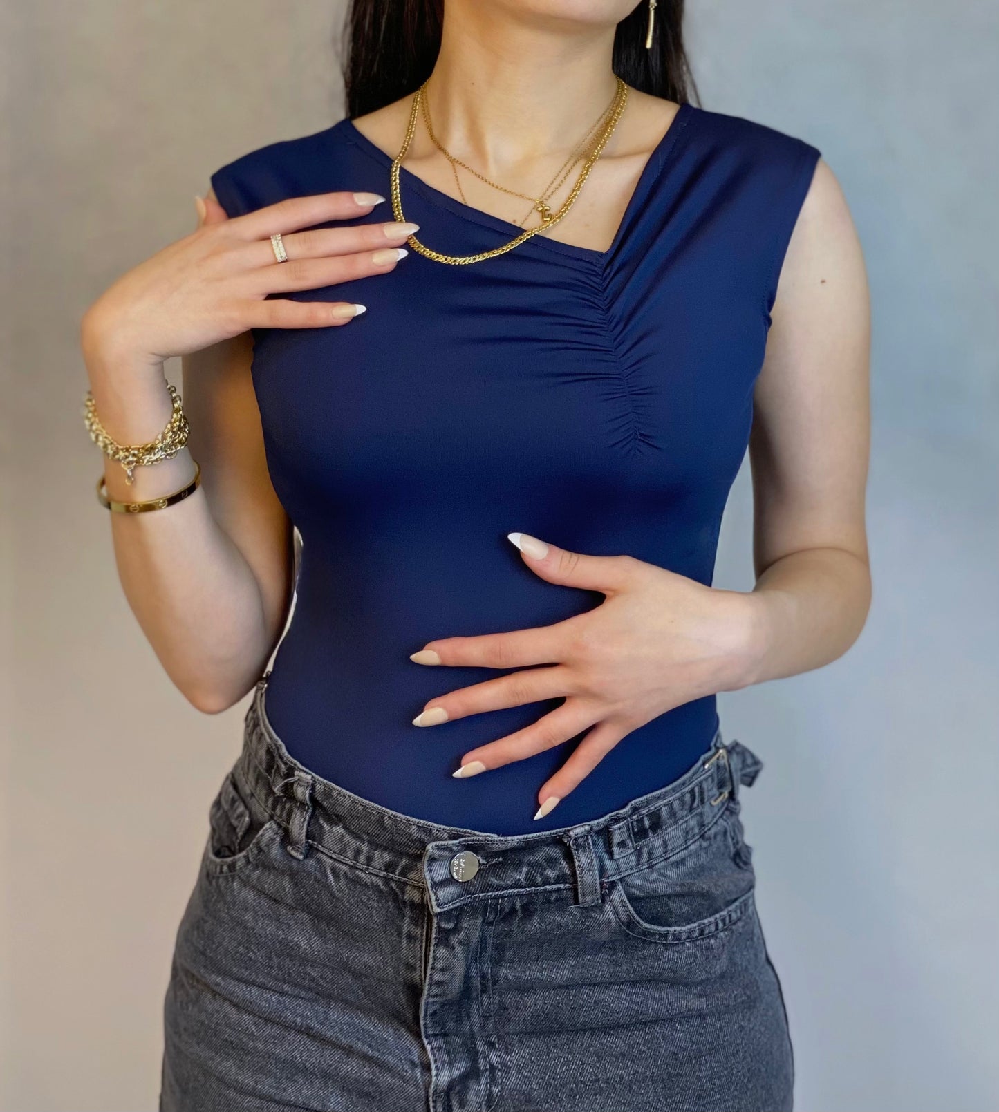 Asymmetrical basic top code(846)