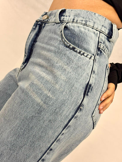 41 Ruffle  jeans