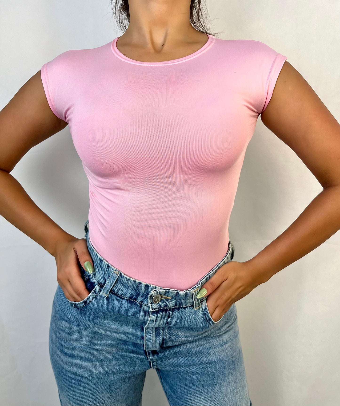 The cropped petal sleeves bodysuit code (851)
