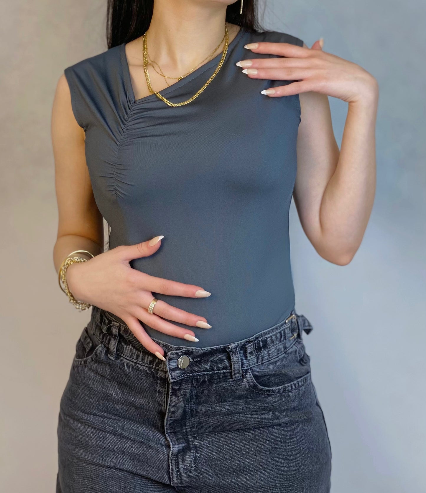 Asymmetrical basic top code(846)