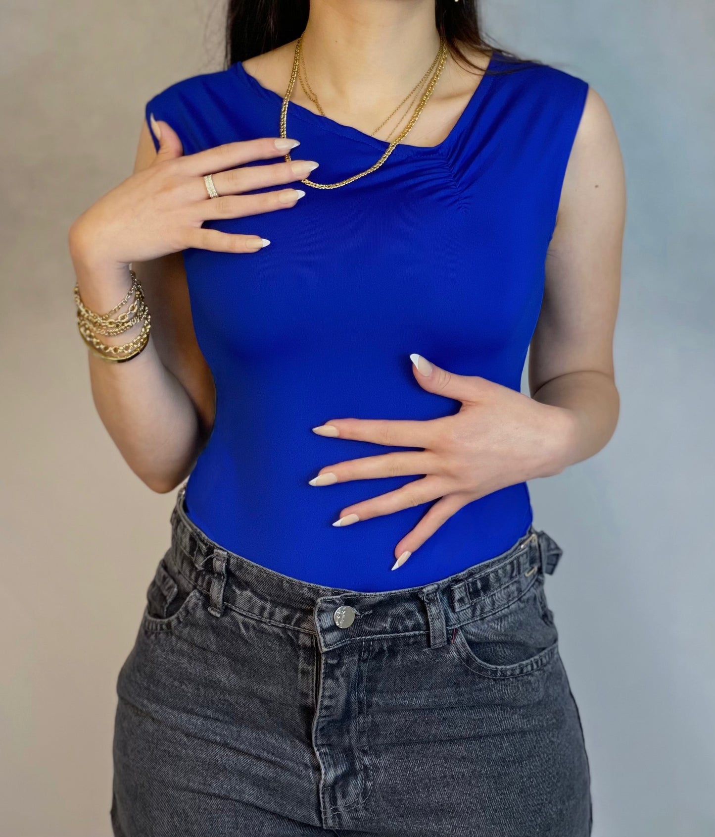Asymmetrical basic top code(846)